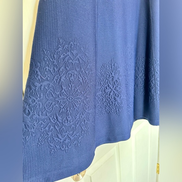 Maeve Anthropologie Maria Navy Embossed Knit Flared Midi Skirt - Picture 3 of 10